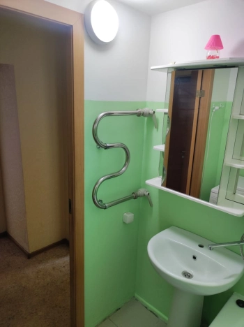 Купить квартиру на улице Виктора Уса в Новосибирске. Вариант № 17081, 8, площадь -  квм, цена 3200000 рублей