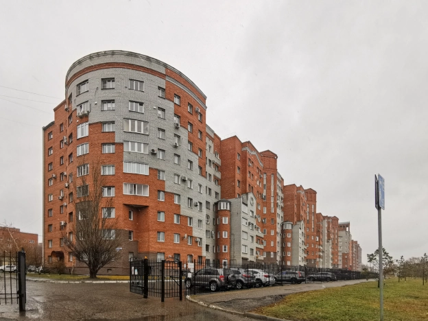 Купить трехкомнатную квартиру в Омске. Вариант № 7996512, 33, площадь -  квм, цена 15290000 рублей