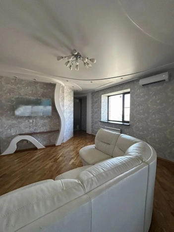 Купить двухкомнатную квартиру в районе Кировский в Ростове-на-Дону. Вариант № 2715451, 1, площадь -  квм, цена 15500000 рублей