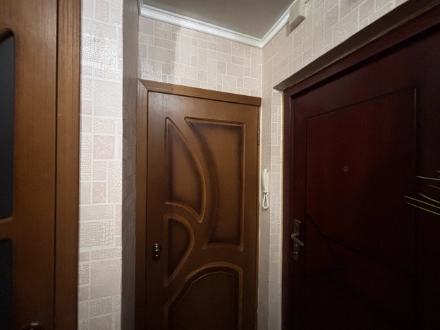 Купить однокомнатную квартиру на улице Садовая в Белгородской области. Вариант № 7246228, 8, площадь -  квм, цена 4699000 рублей