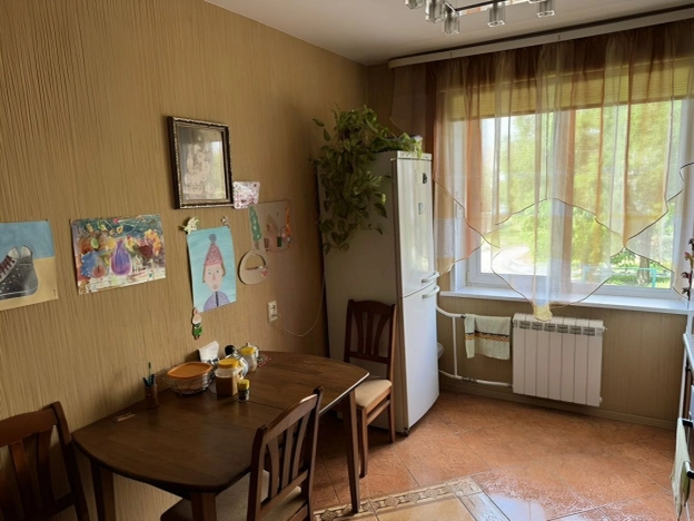 Купить трехкомнатную квартиру в районе Калининский в Новосибирске. Вариант № 4007841, 12, площадь -  квм, цена 6450000 рублей