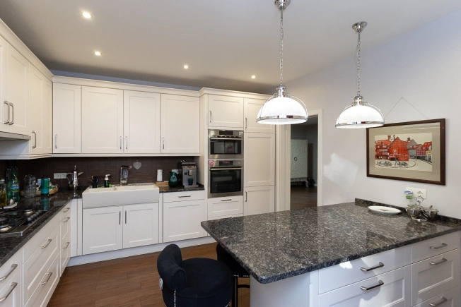 Купить дом на улице Пушкина в Владимире. Вариант № 3518894, 16, площадь -  квм, цена 106000000 рублей