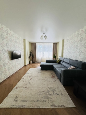 Купить квартиру на вторичке в Уфе. Вариант № 238142, 5, площадь -  квм, цена 11990000 рублей