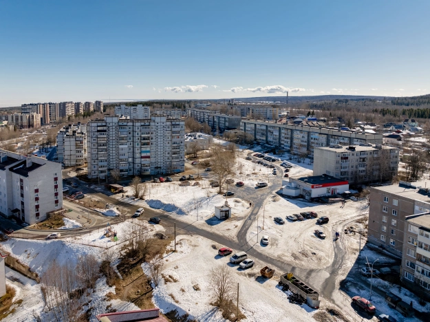 Купить земельный участок в Петрозаводске. Вариант № 31000, 8, площадь -  квм, цена 30000000 рублей