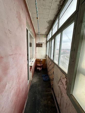 Купить трехкомнатную квартиру на вторичке в Микрорайоне 8-й, Элиста в Элисте. Вариант № 14355, 13, площадь -  квм, цена 4500000 рублей