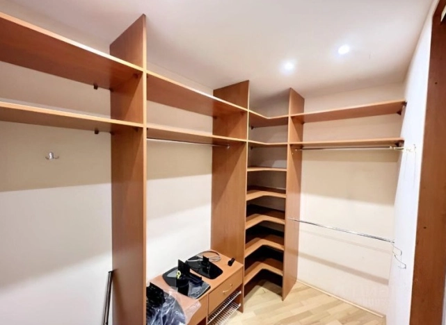 Купить квартиру в Москве. Вариант № 9178285, 3, площадь - квм, цена 38900000 рублей