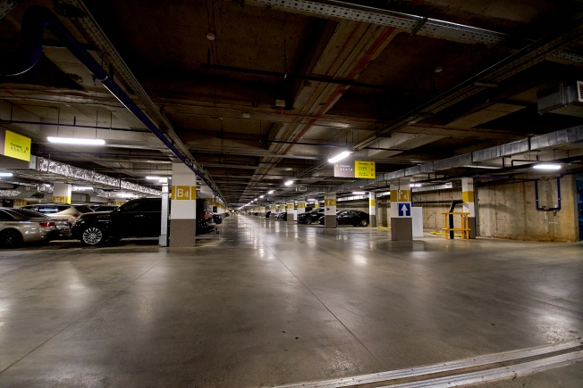 Купить трехкомнатную квартиру на улице Жилмассив в Новосибирской области. Вариант № 8926776, 28, площадь -  квм, цена 16500000 рублей