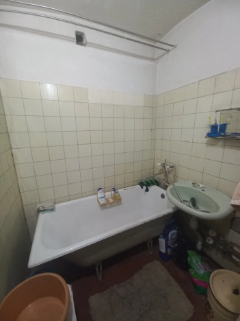 Купить четырехкомнатную квартиру в Иркутской области. Вариант № 33380, 11, площадь -  квм, цена 6300000 рублей