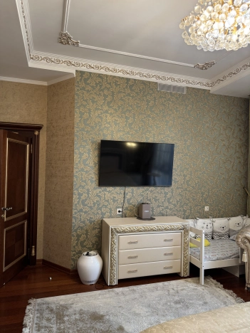 Купить трехкомнатную квартиру у метро Пятницкое шоссе в Химках. Вариант № 41639, 13, площадь -  квм, цена 46500000 рублей