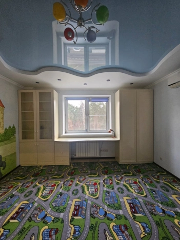 Купить трехкомнатную квартиру на улице Профсоюзная в Москве. Вариант № 10608856, 24, площадь -  квм, цена 22000000 рублей