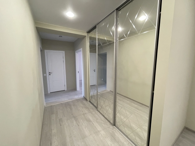 Купить квартиру в ЖК Жилой дом на Лакина 2Г в Владимире. Вариант № 24001, 5, площадь -  квм, цена 10990000 рублей