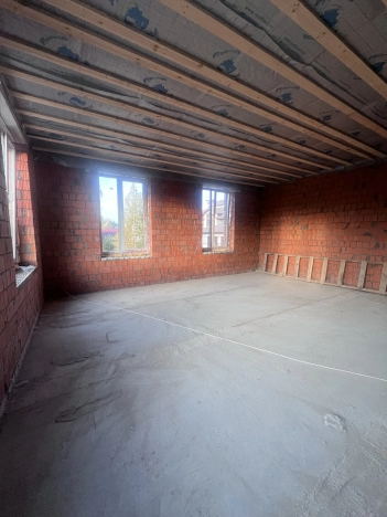 Купить трехкомнатную квартиру в Сыктывкаре. Вариант № 5288677, 12, площадь -  квм, цена 12000000 рублей