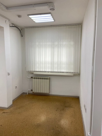 Купить торговые помещения в Новосибирске. Вариант № 9995, 4, площадь -  квм, цена 12500000 рублей