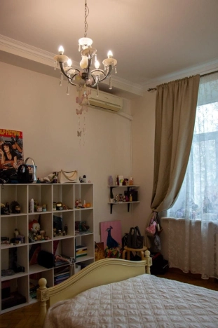 Купить квартиру в Москве. Вариант № 9955889, 18, площадь -  квм, цена 60600000 рублей