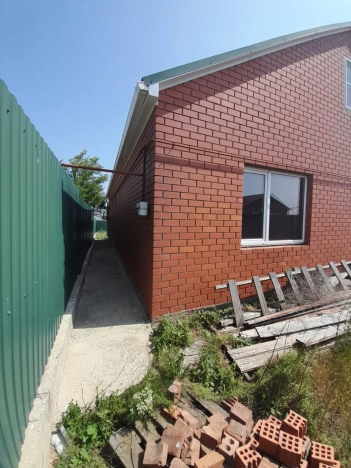 Купить дом в Элисте. Вариант № 22758, 4, площадь -  квм, цена 8000000 рублей