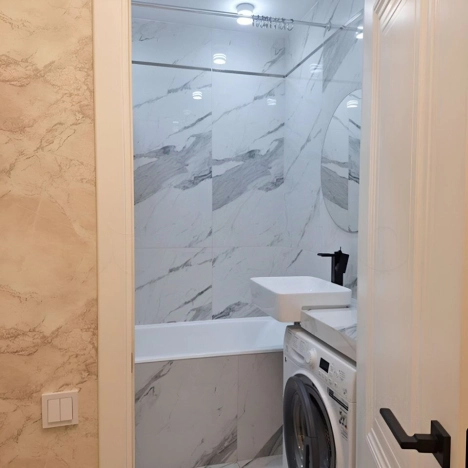 Купить однокомнатную квартиру на улице Шелепихинская набережная в Москве. Вариант № 10018461, 8, площадь -  квм, цена 7350000 рублей