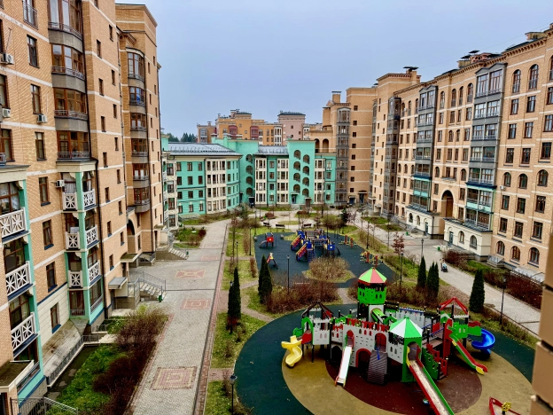 Купить двухкомнатную квартиру на улице Пыжёвский переулок в Москве. Вариант № 10037357, 8, площадь -  квм, цена 6800000 рублей