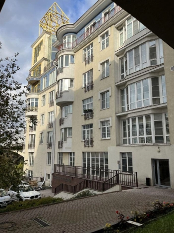 Купить квартиру со свободной планировкой в Москве. Вариант № 33667, 8, площадь - квм, цена 224230000.0000 рублей