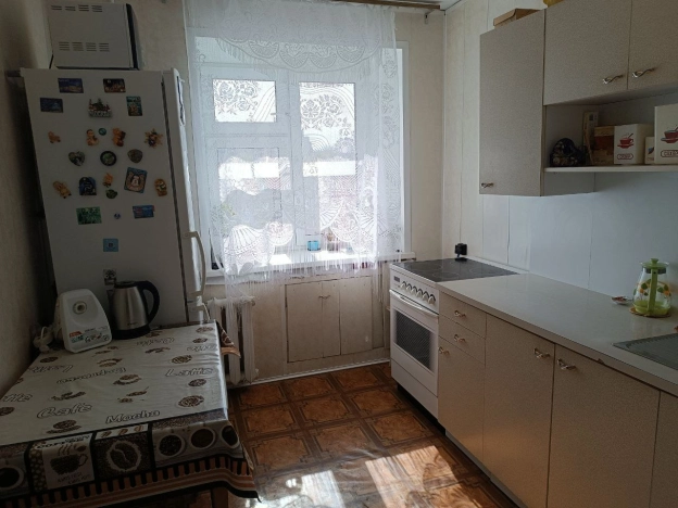 Купить квартиру в Тобольске. Вариант № 8398967, 8, площадь -  квм, цена 6200000 рублей