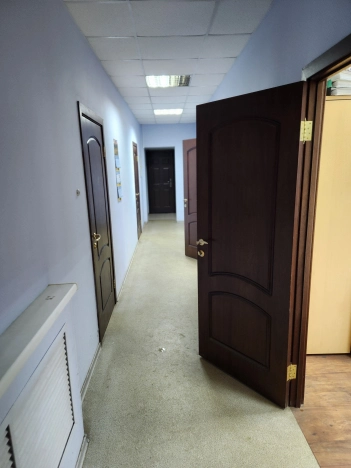 Купить торговые помещения в Сыктывкаре. Вариант № 20976, 3, площадь -  квм, цена 9200000 рублей