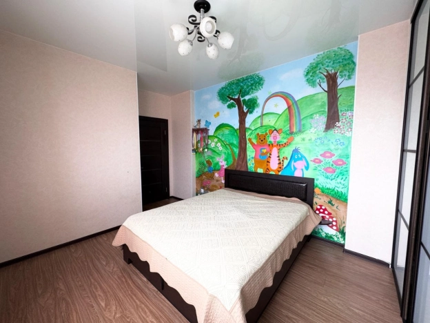 Купить квартиру в районе Заводский в Кемерове. Вариант № 1993960, 10, площадь -  квм, цена 8800000 рублей