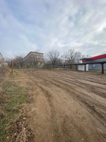 Купить земельный участок на улице Заречная в Республике Калмыкия. Вариант № 5677, 5, площадь -  квм, цена 870000 рублей