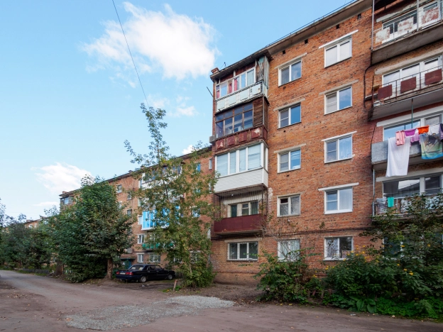 Купить однокомнатную квартиру в Омске. Вариант № 3992076, 15, площадь -  квм, цена 3250000 рублей