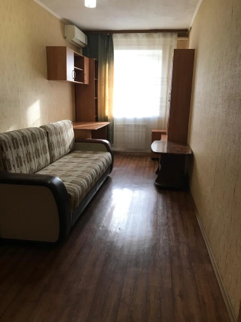 Купить трехкомнатную квартиру в Ростовской области. Вариант № 8435758, 0, площадь -  квм, цена 5250000 рублей