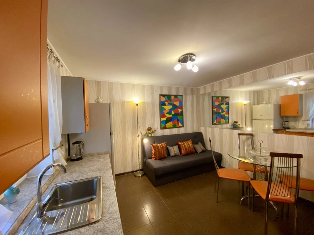 Купить дом на улице Средний переулок в Калининграде. Вариант № 55125, 32, площадь -  квм, цена 31500000 рублей