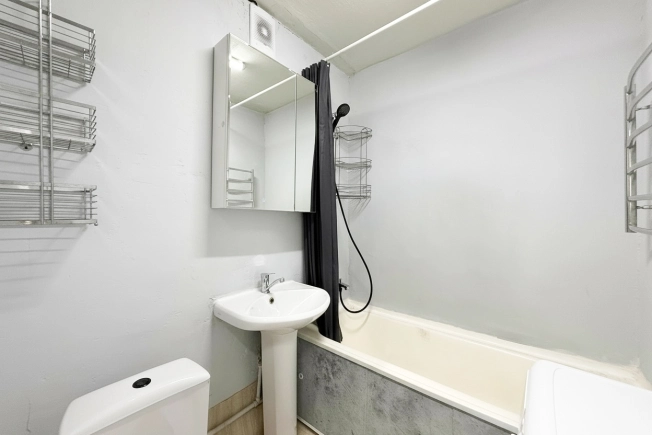 Купить квартиру на улице Андропова в Петрозаводске. Вариант № 9512695, 19, площадь -  квм, цена 4500000 рублей