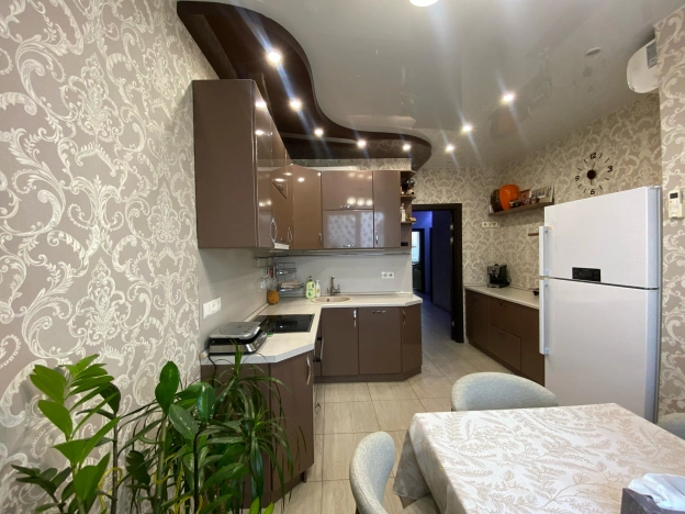 Купить квартиру в Приморском крае. Вариант № 30521, 2, площадь - квм, цена 11500000 рублей