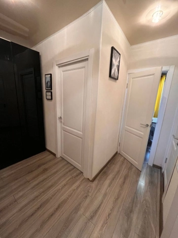 Купить квартиру в Москве. Вариант № 10247220, 8, площадь - квм, цена 16100000 рублей