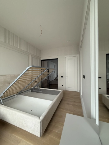 Купить квартиру в Москве. Вариант № 10247183, 20, площадь -  квм, цена 32000000 рублей