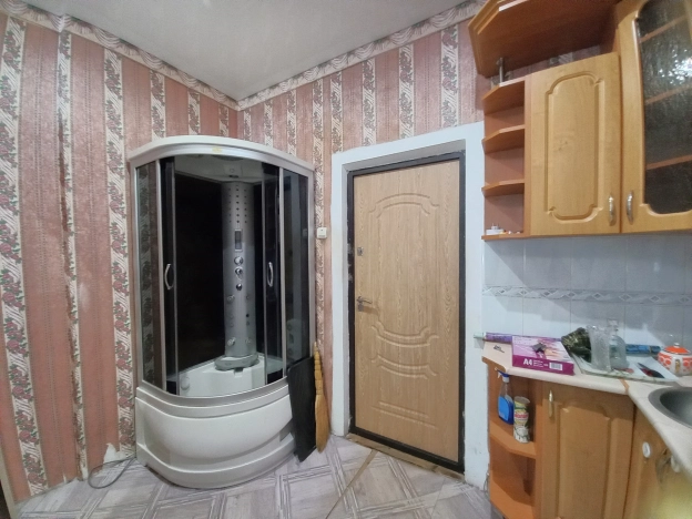 Купить комнату в Калининграде. Вариант № 2488506, 3, площадь -  квм, цена 1900000 рублей