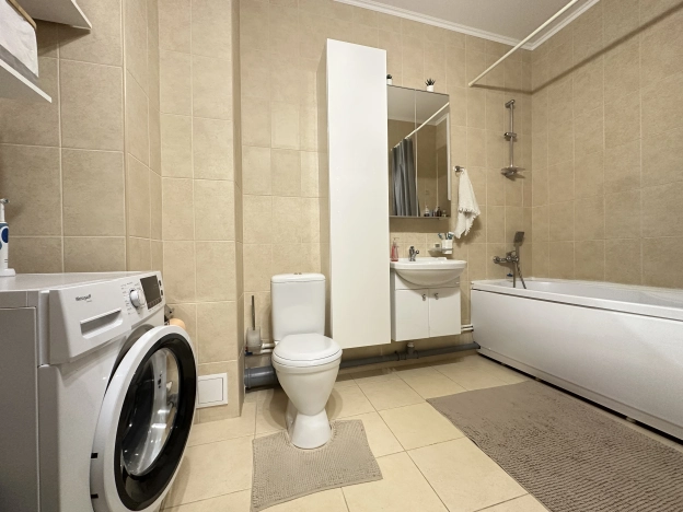 Купить двухкомнатную квартиру в районе Приморский в Санкт-Петербурге. Вариант № 8980510, 19, площадь -  квм, цена 25500000 рублей