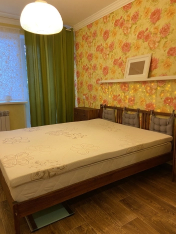 Снять квартиру в Тобольске. Вариант № 8521048, 4, площадь -  квм, цена 70000 рублей