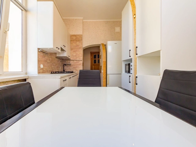 Снять квартиру в районе Ленинградский в Калининграде. Вариант № 5922320, 16, площадь -  квм, цена 44000 рублей