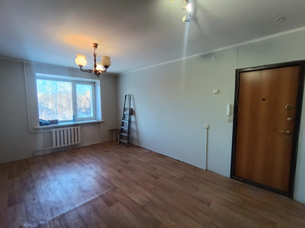 Купить комнату в Тобольске. Вариант № 10066191, 1, площадь -  квм, цена 1100000 рублей