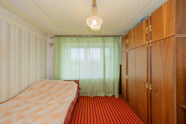 Купить четырехкомнатную квартиру в Владимирской области. Вариант № 42856, 7, площадь -  квм, цена 2060000 рублей