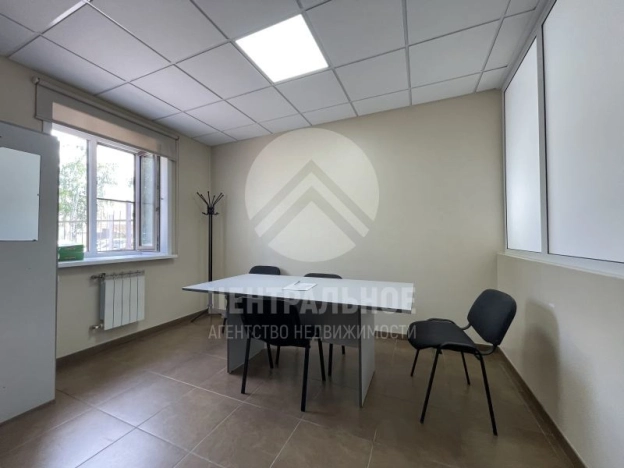 Купить офисы в Новосибирске. Вариант № 1735, 3, площадь -  квм, цена 120000000 рублей