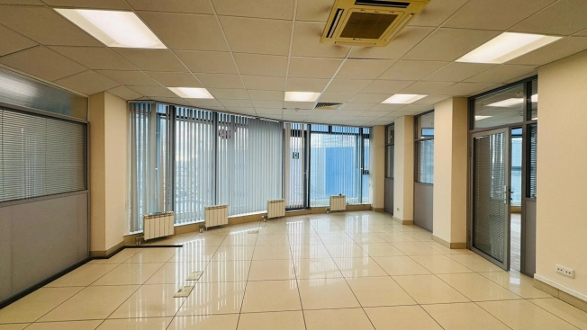 Снять коммерческую недвижимость в Новосибирске. Вариант № 9932509, 1, площадь -  квм, цена 399630 рублей