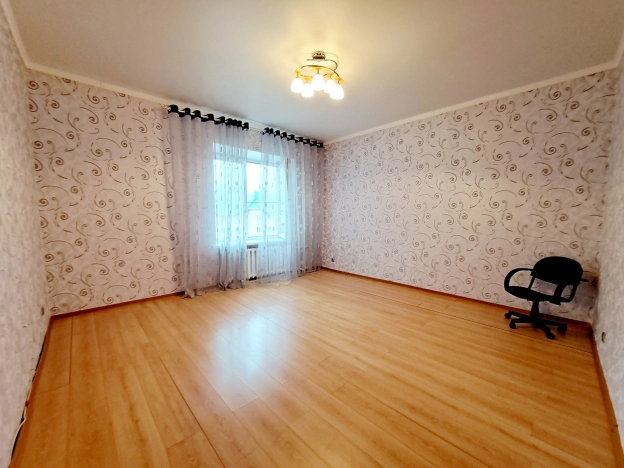 Купить многокомнатную квартиру в Республике Башкортостан. Вариант № 53405, 8, площадь -  квм, цена 12700000 рублей