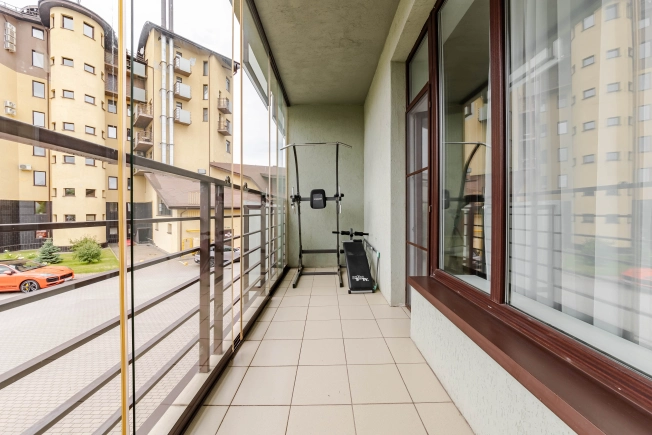 Купить квартиру на вторичке у метро Беговая в Санкт-Петербурге. Вариант № 956858, 23, площадь -  квм, цена 16300000 рублей