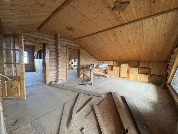 Купить дом на улице Приозёрная в Воронежской области. Вариант № 10424672, 8, площадь -  квм, цена 9900000 рублей