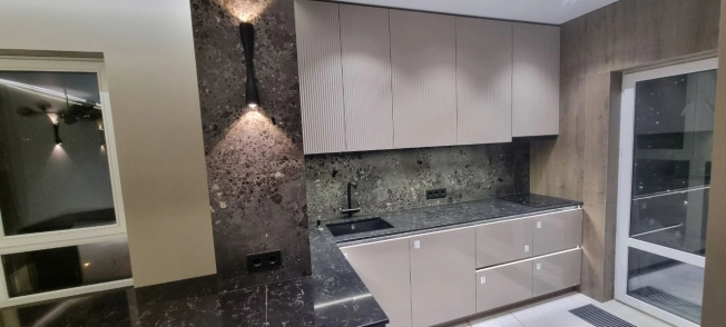 Купить квартиру в Москве. Вариант № 10030640, 6, площадь -  квм, цена 28000000 рублей