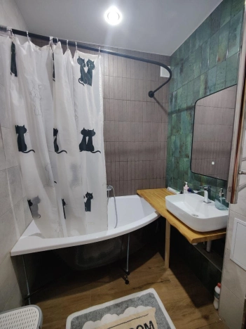 Купить однокомнатную квартиру в Воронеже. Вариант № 9458257, 15, площадь - квм, цена 5500000 рублей