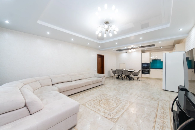 Купить квартиру на вторичке на улице Торфяная в Республике Башкортостан. Вариант № 10243476, 2, площадь -  квм, цена 15500000 рублей