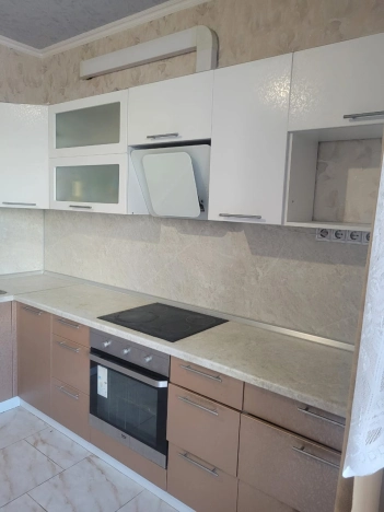 Купить трехкомнатную квартиру в Микрорайоне Бугринская роща, Кировский район в Новосибирске. Вариант № 25599, 2, площадь -  квм, цена 9500000 рублей