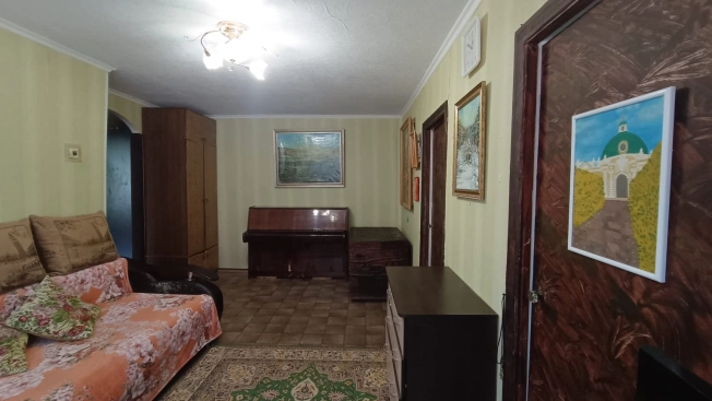 Купить трехкомнатную квартиру в Ростовской области. Вариант № 2823943, 2, площадь -  квм, цена 4730000 рублей