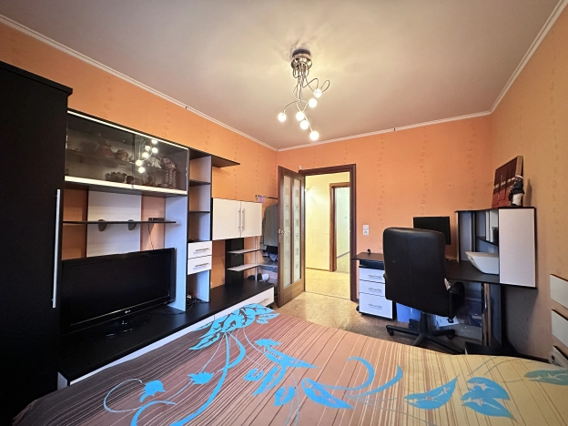 Купить пятикомнатную квартиру в Санкт-Петербурге. Вариант № 3904311, 25, площадь -  квм, цена 15800000 рублей